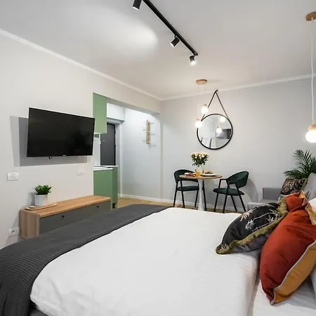 Cosy Stylish - Center *