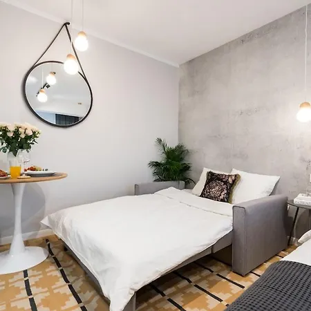 Cosy Stylish - Center