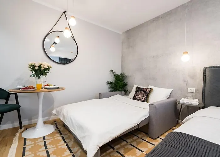 Cosy Stylish - Center