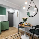 Cosy Stylish - Center *