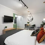Cosy Stylish - Center *