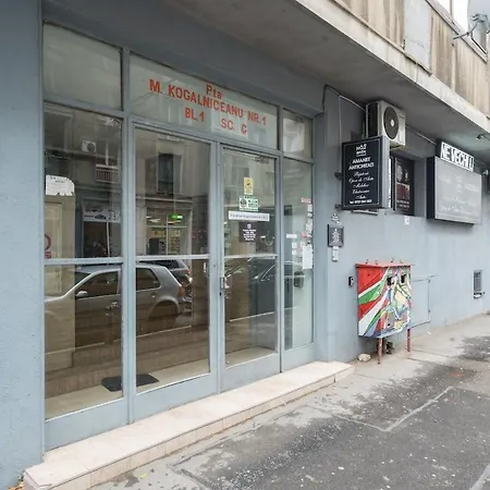 Cosy Stylish - Center